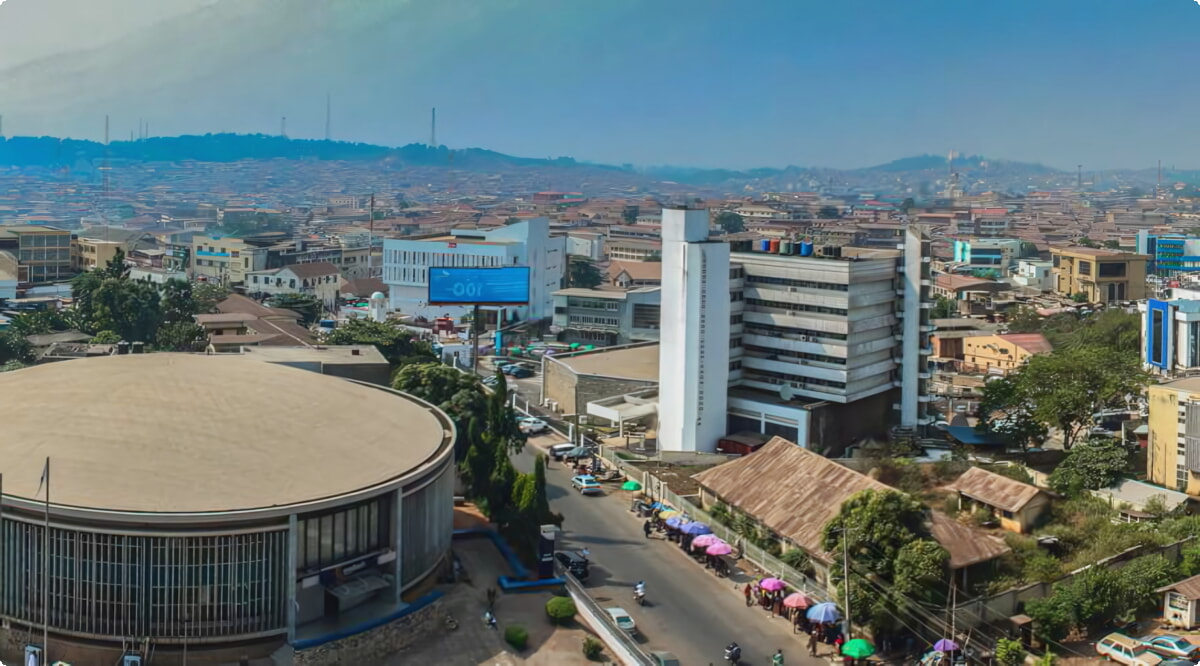 Onze autoverhuurservices bieden een gevarieerde selectie van voertuigen in Ibadan.